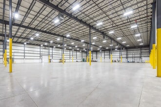 175 New Commerce Blvd, Hanover Township, PA à louer Photo intérieure– Image 2 sur 8