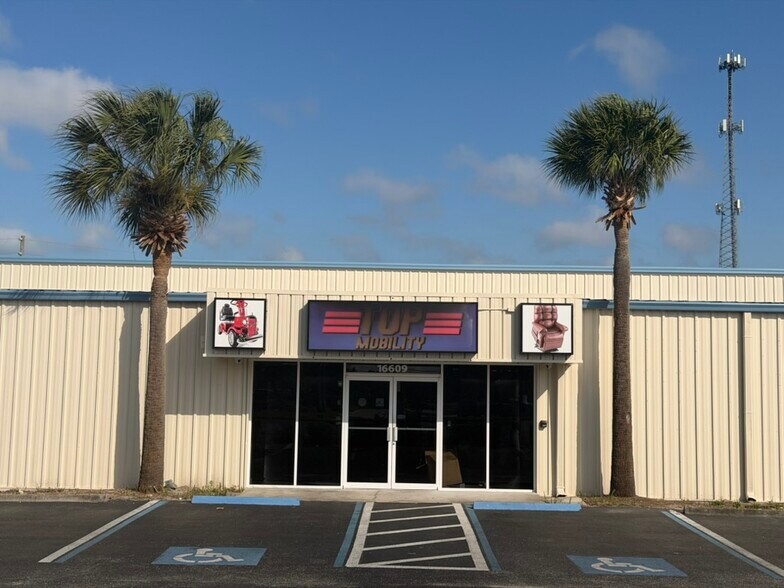 16609 US Highway 19, Hudson, FL à louer - Photo principale – Image 1 sur 7
