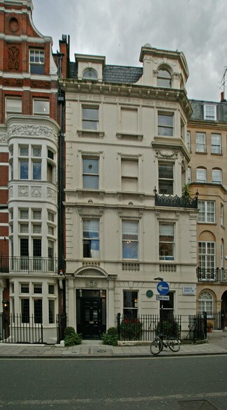 Plus de détails pour 45 Charles St, Londres - Bureau à louer