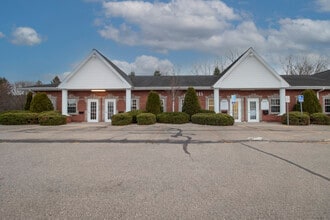 115-151 SULLYS Trl, Pittsford, NY à louer Photo de l’immeuble– Image 1 sur 61