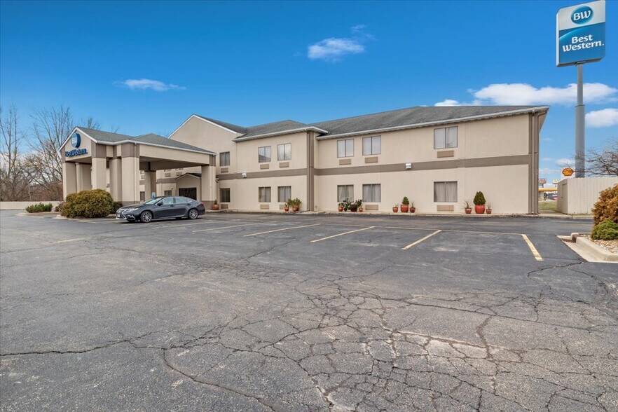 3440 E Clear Lake Ave, Springfield, IL à vendre - Photo de l’immeuble – Image 3 sur 33