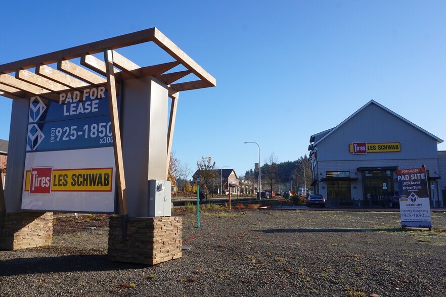16920 SE Sunnyside Rd, Happy Valley, OR à louer - Photo de l’immeuble – Image 2 sur 8