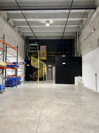 Plus de détails pour 1835 NW 112th Ave, Miami, FL - Industriel/Logistique à louer