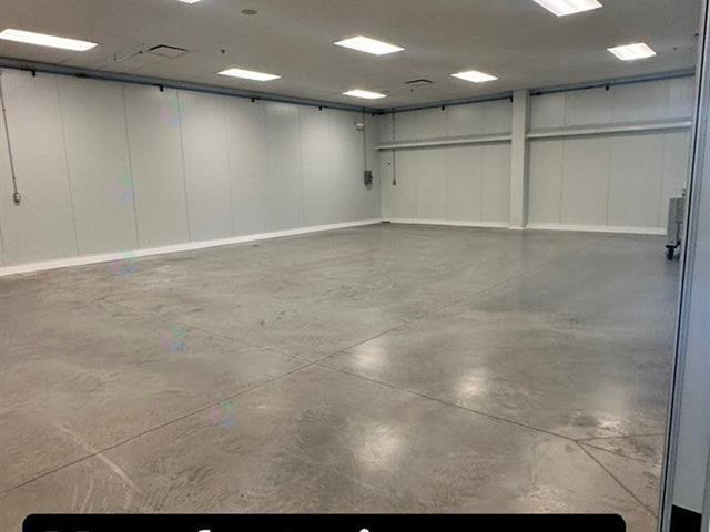 4160 Hwy Desserte Sud Laval (A-440), Laval, QC à louer - Photo de l’immeuble – Image 3 sur 10