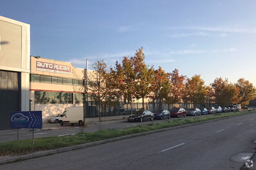 Industriel/Logistique dans Madrid, Madrid à louer - Photo de l’immeuble – Image 3 sur 3