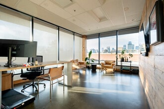 2207 4th St SW, Calgary, AB à louer Photo intérieure– Image 2 sur 7