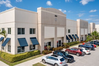 Plus de détails pour 2501 NW 34th Pl, Pompano Beach, FL - Industriel/Logistique à louer