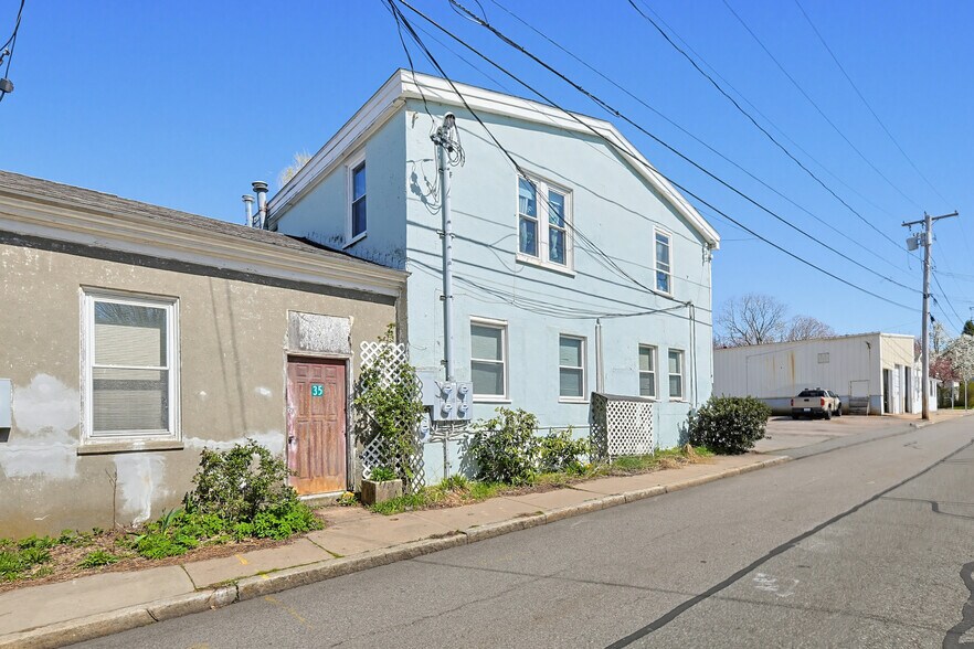 33 Halsey St, Newport, RI à vendre - Photo de l’immeuble – Image 3 sur 15