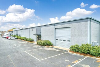Plus de détails pour 1000-1022 Pressley Rd, Charlotte, NC - Local d'activités à louer