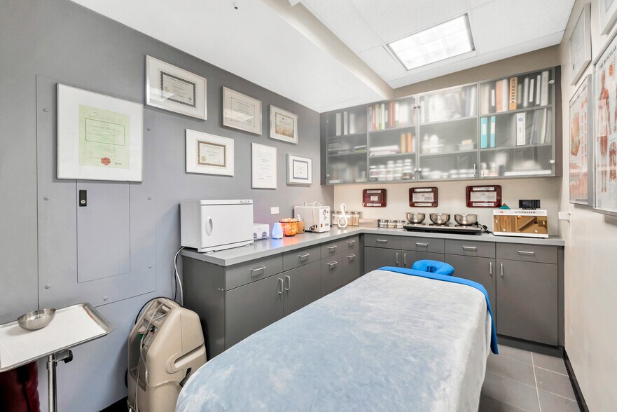 24691 Del Prado Ave, Dana Point, CA à louer - Photo de l’immeuble – Image 3 sur 29