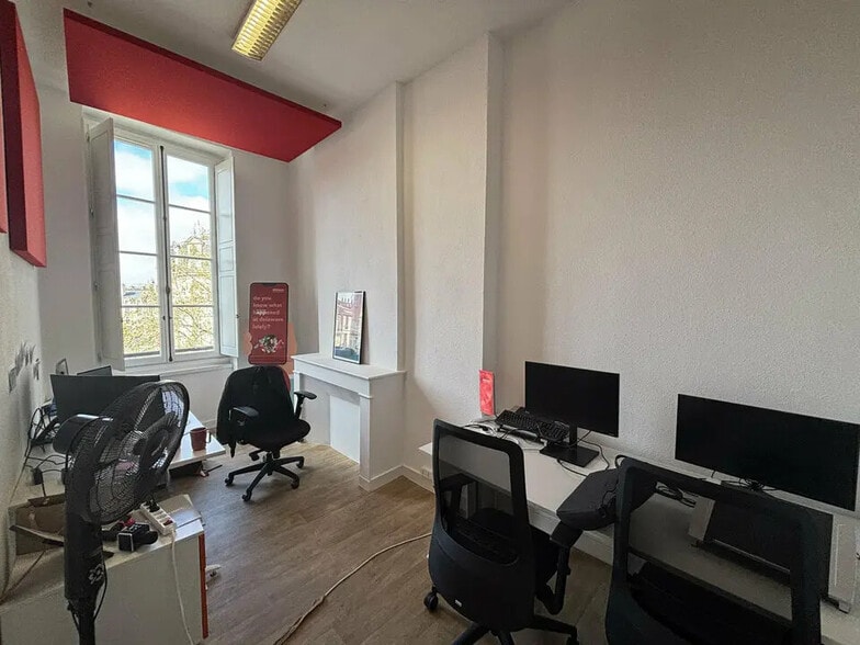 Bureau dans Bordeaux à louer - Photo de l’immeuble – Image 3 sur 6