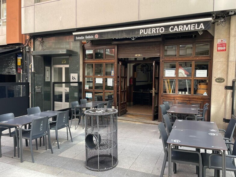Local commercial dans A Coruña, La Coruna à louer - Photo de l’immeuble – Image 1 sur 17