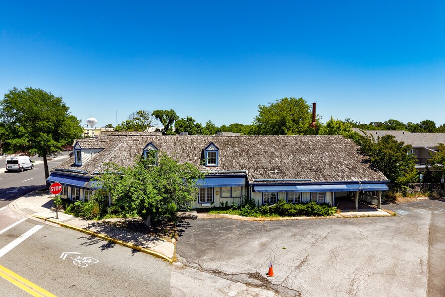 330 Rehoboth Ave, Rehoboth Beach, DE à vendre - Photo de l’immeuble – Image 2 sur 16