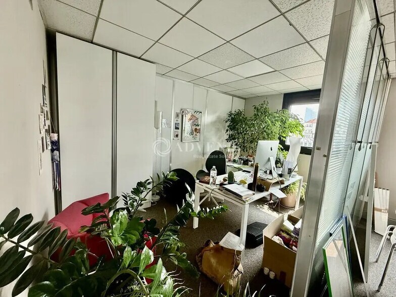 Bureau dans Lyon à louer - Photo de l’immeuble – Image 3 sur 16