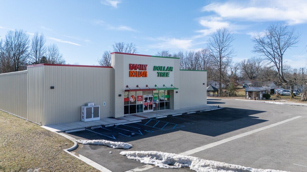 1005 Main St, Palmyra, IN à vendre - Photo de l’immeuble – Image 2 sur 7