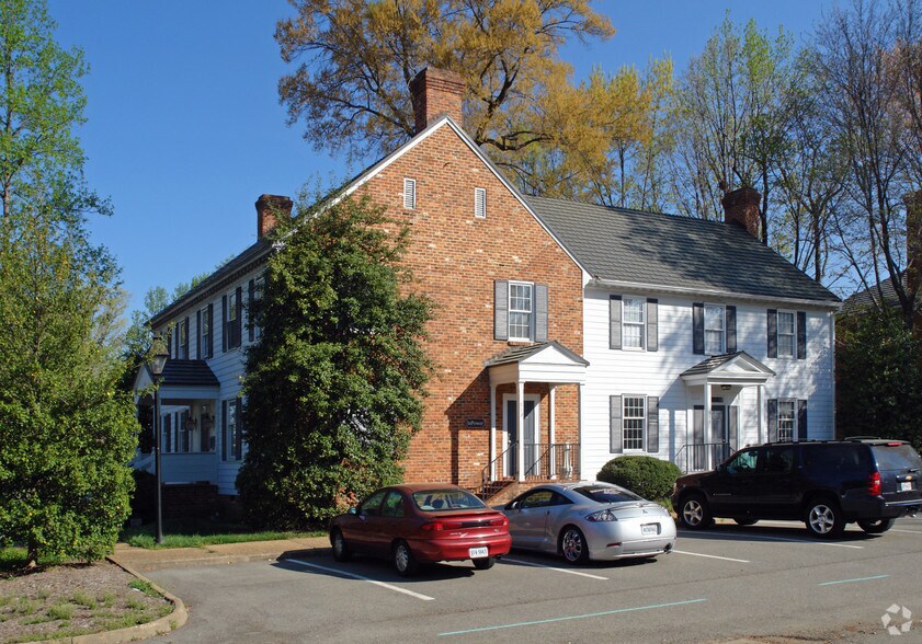 713 N Courthouse Rd, Richmond, VA à louer - Photo de l’immeuble – Image 3 sur 4