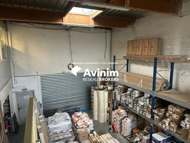 Plus de détails pour Bureau, Industriel/Logistique à louer