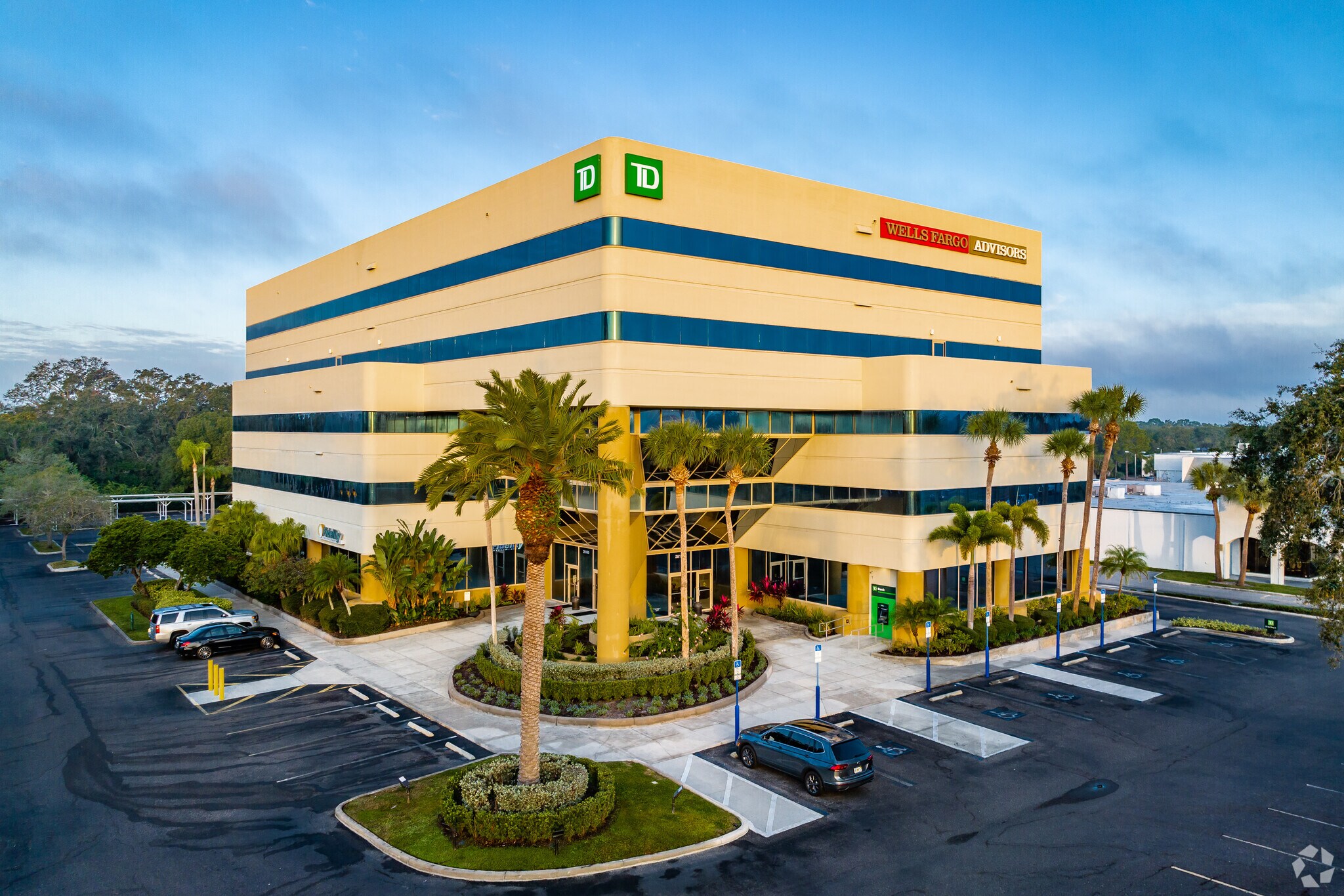 28100 US Highway 19 N, Clearwater, FL à louer Photo principale– Image 1 sur 6