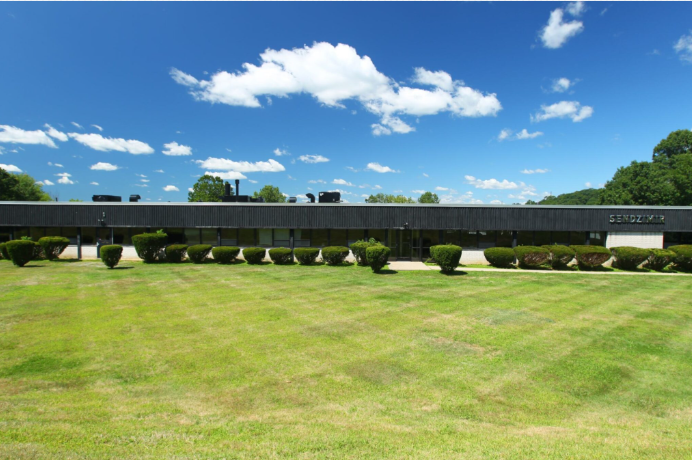 269 Brookside Rd, Waterbury, CT à vendre - Photo de l’immeuble – Image 1 sur 1