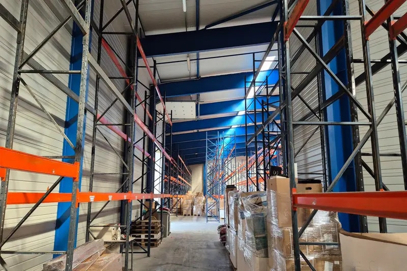 Local d’activités dans Perpignan à louer - Photo de l’immeuble – Image 3 sur 5
