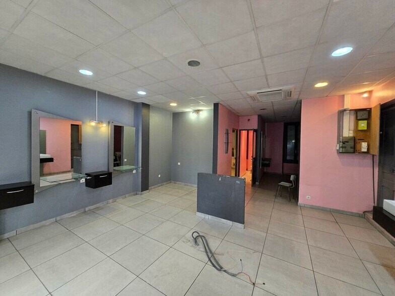 Local commercial dans Nice à louer - Photo intérieure – Image 2 sur 3