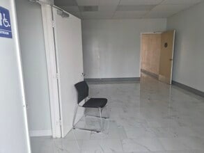 7404-7450 Clairemont Mesa Blvd, San Diego, CA à louer Photo intérieure– Image 2 sur 4