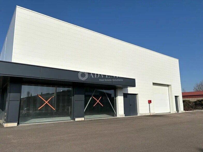 Local d’activités dans Obernai à louer - Photo de l’immeuble – Image 3 sur 6