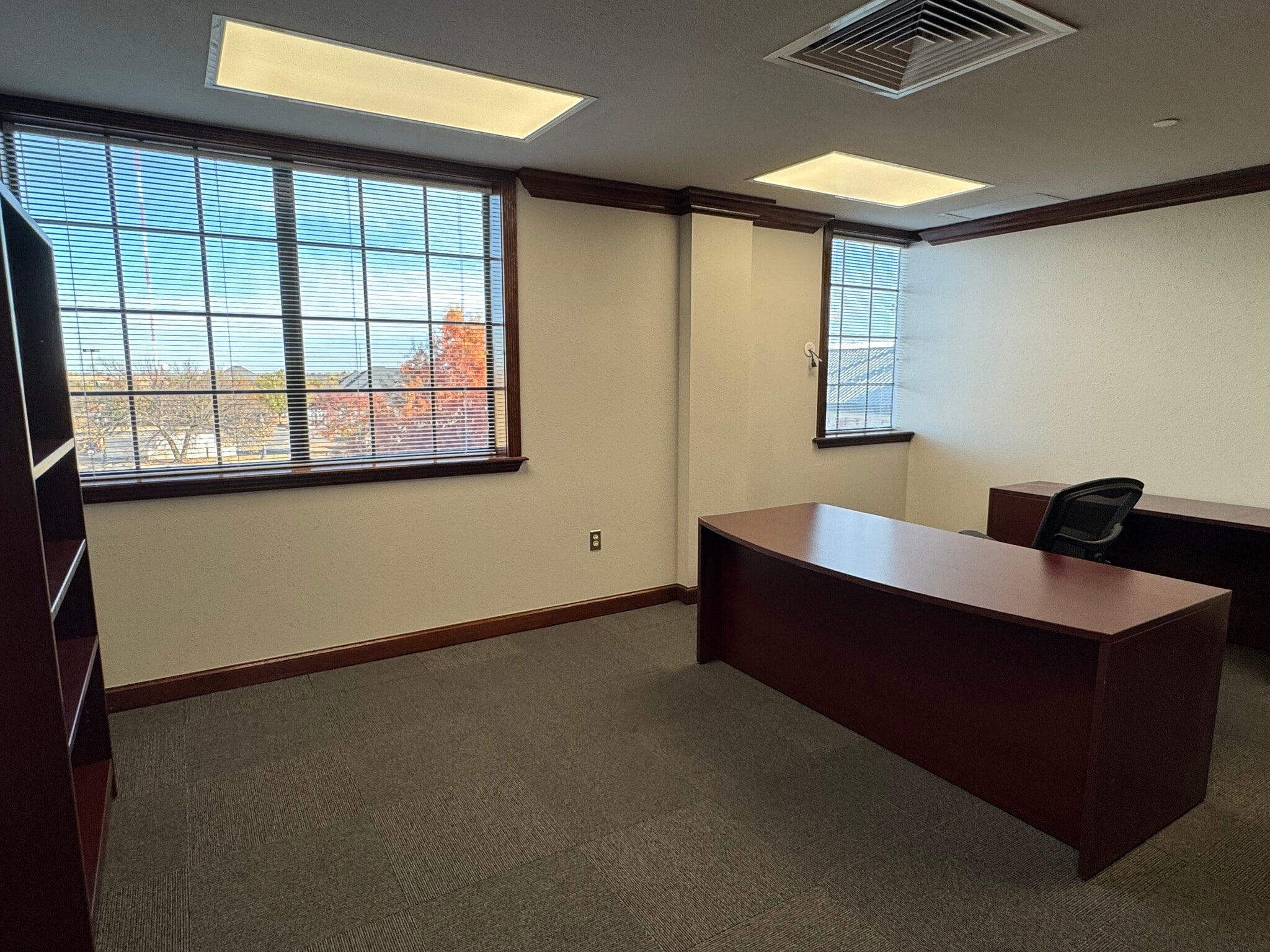 701 Cedar Lake Blvd, Oklahoma City, OK à louer Photo intérieure– Image 1 sur 3