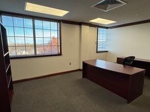 701 Cedar Lake Blvd, Oklahoma City, OK à louer Photo intérieure– Image 1 sur 3