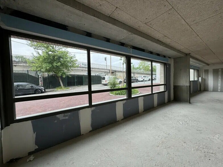 Local d’activités dans Pomponne à louer - Photo de l’immeuble – Image 1 sur 7