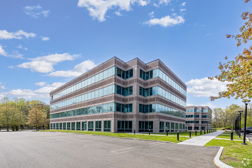 440 Wheelers Farms Rd, Milford, CT à louer - Photo de l’immeuble – Image 1 sur 34