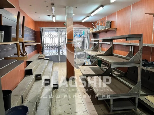 Plus de détails pour Local commercial à louer