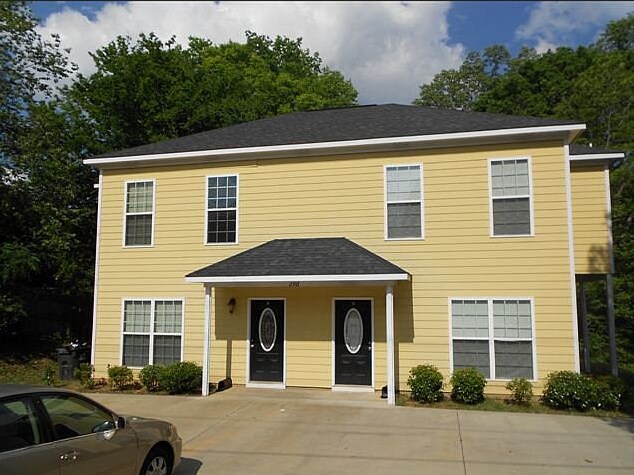 Duplexes in Phenix City portefeuille de 2 biens à vendre sur LoopNet.fr - Photo principale – Image 1 sur 9