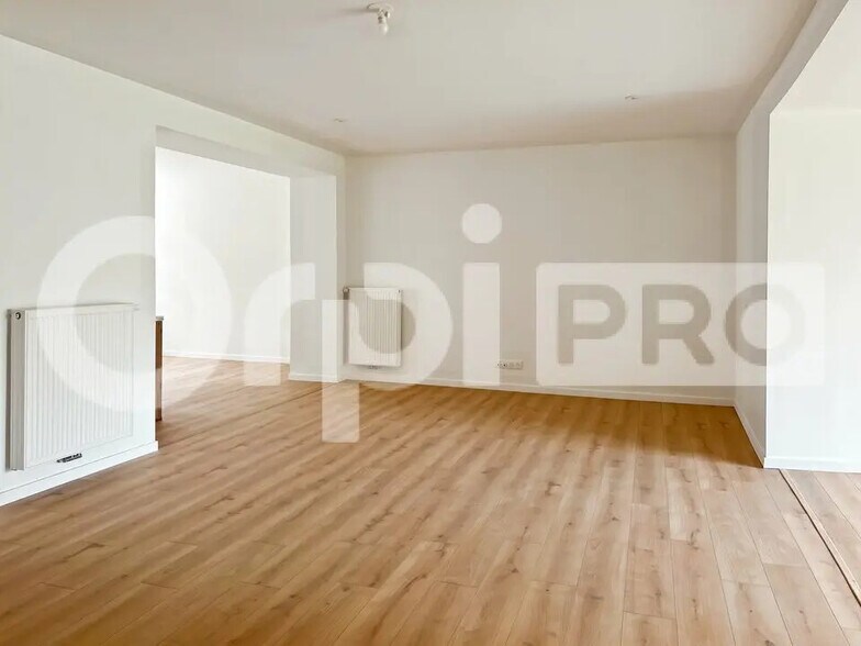 Local commercial dans Carvin à vendre - Photo de l’immeuble – Image 3 sur 12