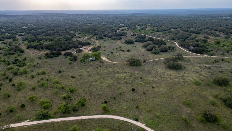 County Road 105, Lampasas, TX à vendre - Photo de l’immeuble – Image 2 sur 44
