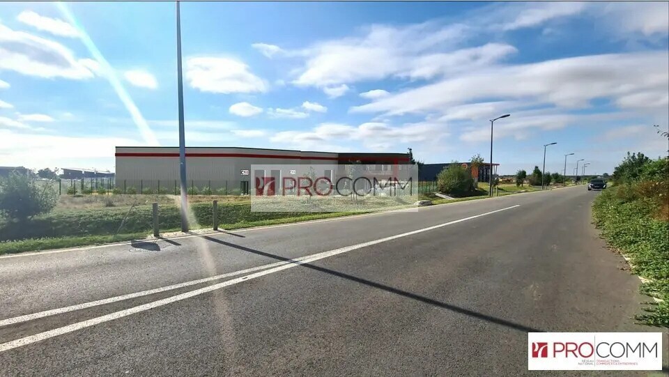 Local d’activités dans Mainvilliers à louer - Photo de l’immeuble – Image 2 sur 4