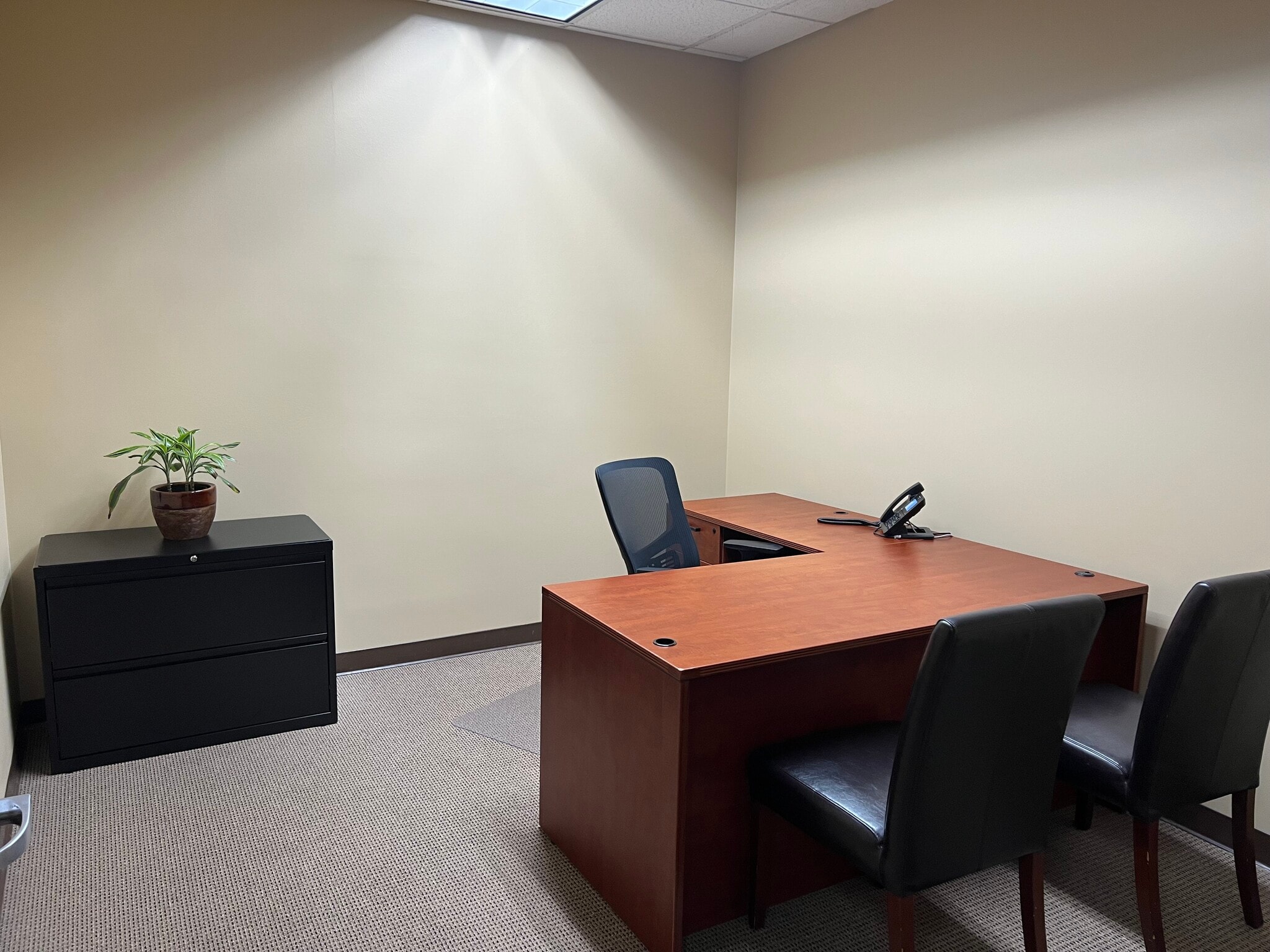 1000 Town Center Dr, Oxnard, CA à louer Photo intérieure– Image 1 sur 1