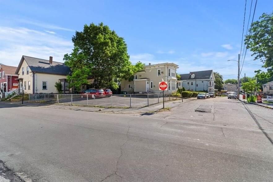 7 William St, Haverhill, MA à vendre - Photo de l’immeuble – Image 3 sur 26