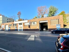 677 Nepperhan Ave, Yonkers, NY à louer Photo de l’immeuble– Image 1 sur 6
