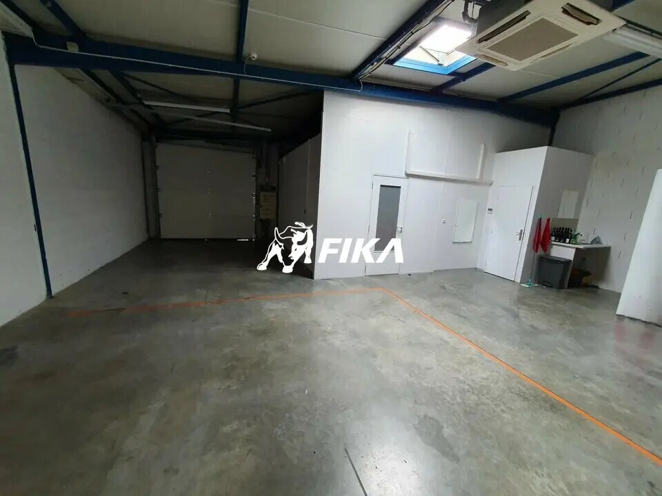 Local d’activités dans L'Union à louer Photo intérieure– Image 1 sur 9