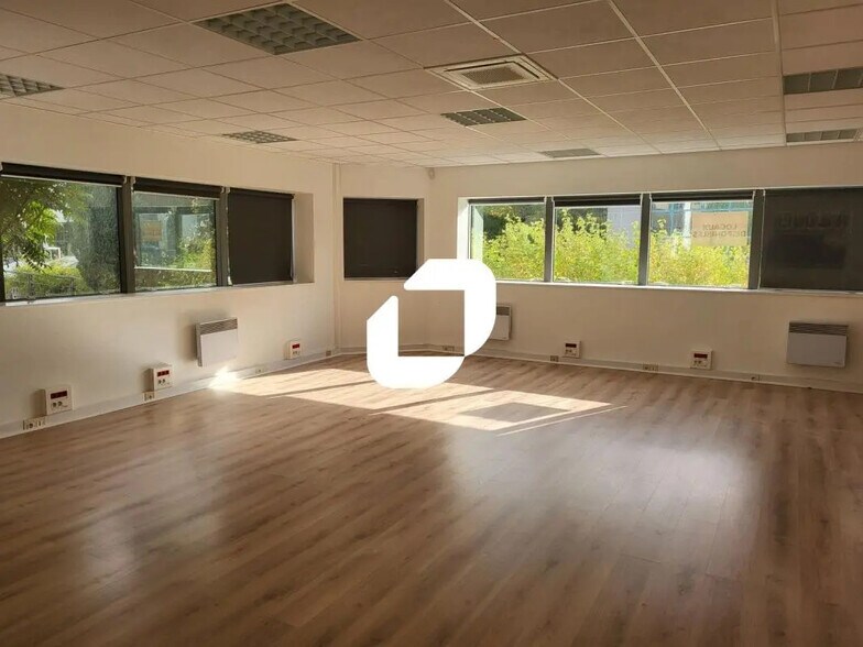 Bureau dans VILLENEUVE-D'ASCQ à louer - Photo de l’immeuble – Image 2 sur 10