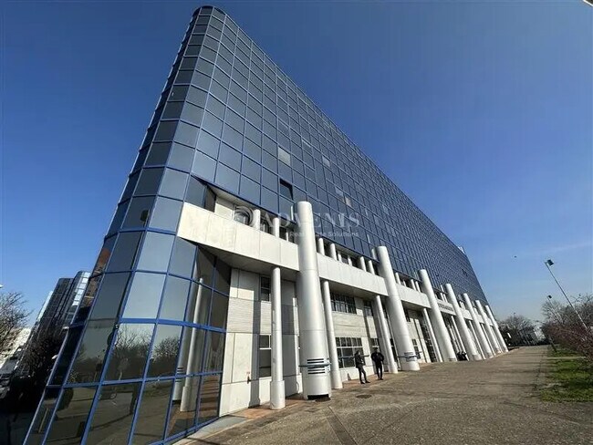 Plus de détails pour Bureau à louer