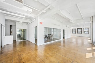 345 Seventh Ave, New York, NY à louer Photo intérieure– Image 1 sur 2