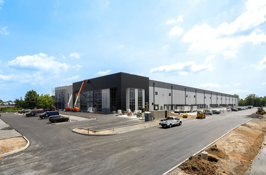 200 Hollister Rd, Teterboro, NJ à louer - Photo de l’immeuble – Image 2 sur 9