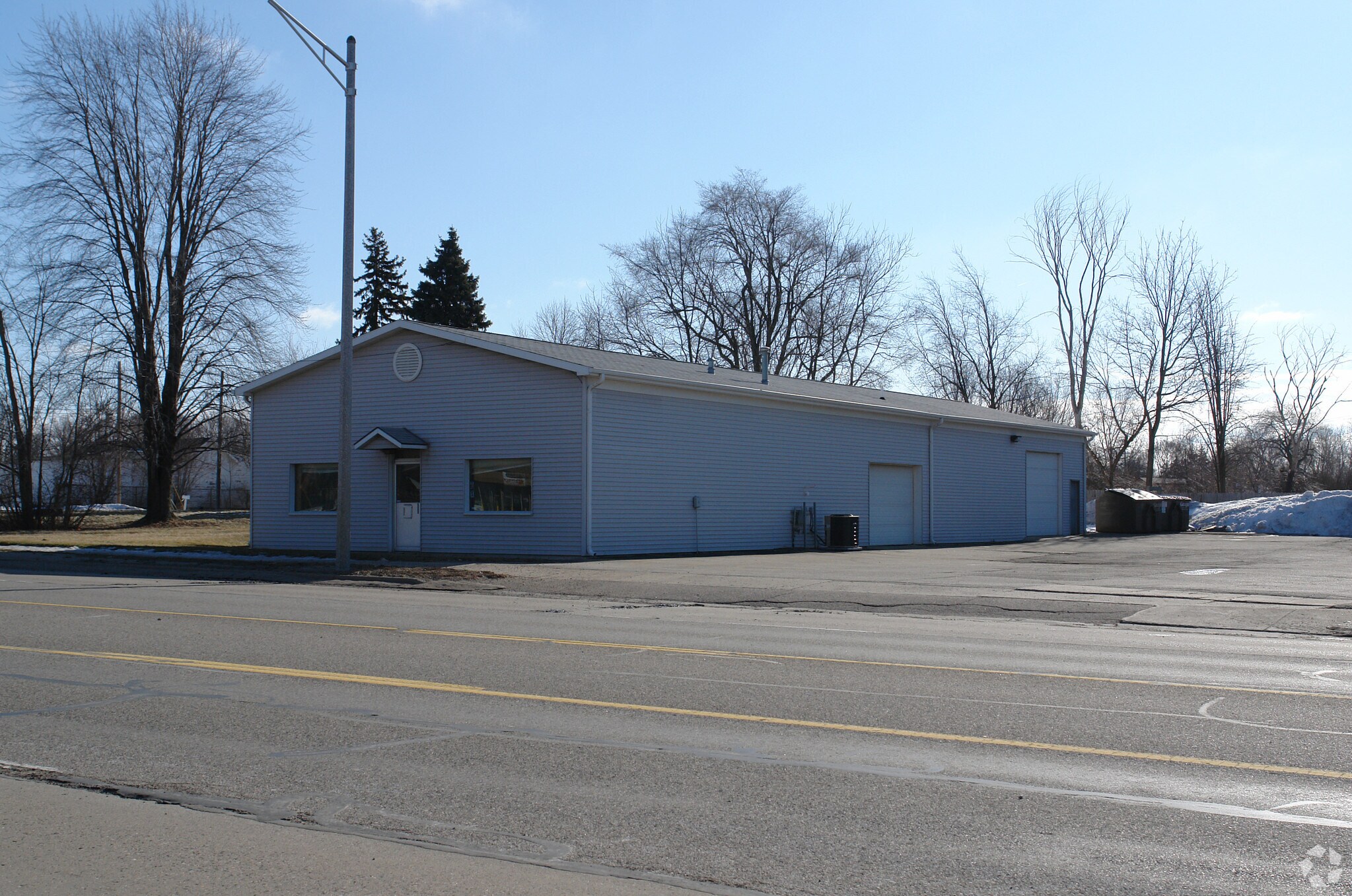 6071 S Martin Luther King Jr Blvd, Lansing, MI à vendre Photo principale– Image 1 sur 5
