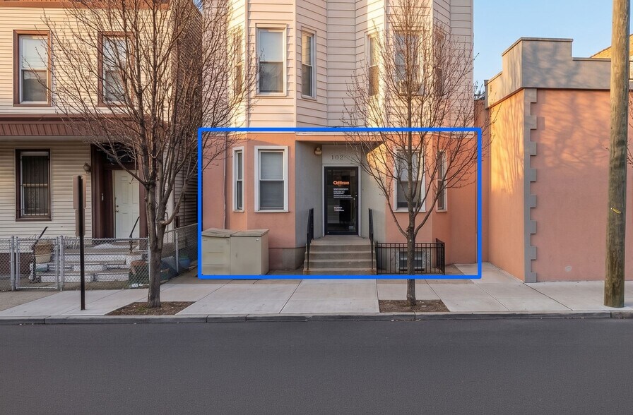 402 42nd St, Union City, NJ à louer - Photo de l’immeuble – Image 1 sur 1