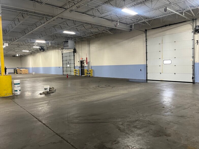 330 Turner St, Attleboro, MA à louer - Photo de l’immeuble – Image 2 sur 24