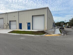 5808-5818 Commerce St, Jacksonville, FL à louer Photo de l’immeuble– Image 2 sur 2