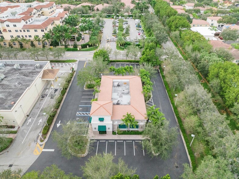 4471 Weston Rd, Weston, FL à louer - Photo de l’immeuble – Image 2 sur 21