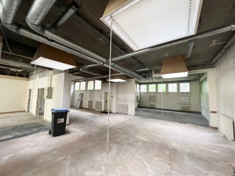 Bureau dans Les Lilas à vendre - Photo intérieure – Image 2 sur 8